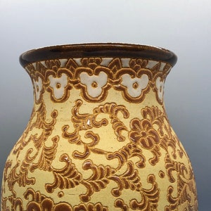 Vietnam ceramic Dona Saigon vase 27.5 cm high * old