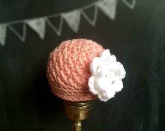 Crochet pink baby girl hat white flower cloche