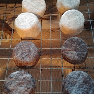 Felted soap with alpaca fiber - natural soap - soap from the Hautes-Laurentides - exfoliating soap - clay soap