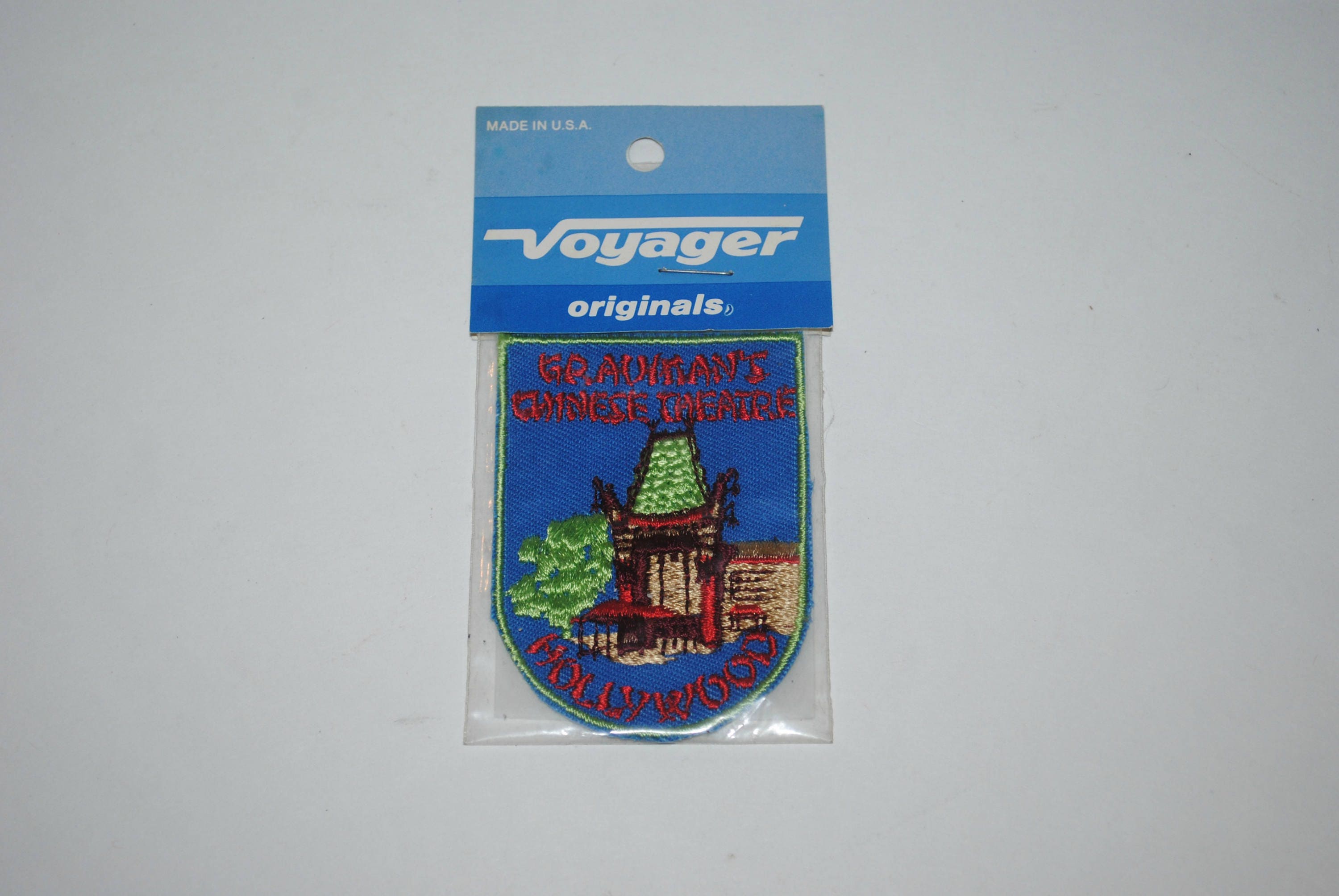 VTG VOYAGER GRUMMAN'S CHINESE THEATER HOLLYWOOD 2.75" X 2" EMBROIDERED PATCH NIP 