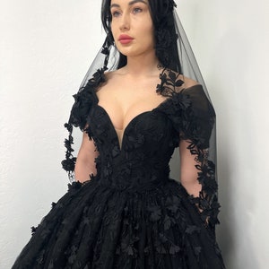 Black gothic 3D floral lace corset wedding dress with deep V, alternative bride tulle train gown