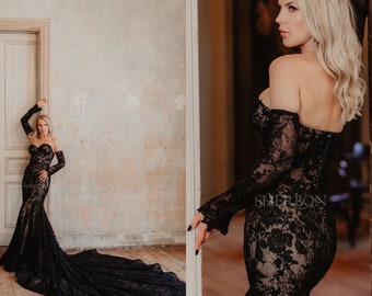 Abito da sposa in stile sirena gotico nero e beige con corsetto in pizzo floreale, abito alternativo con strascico e perline e maniche
