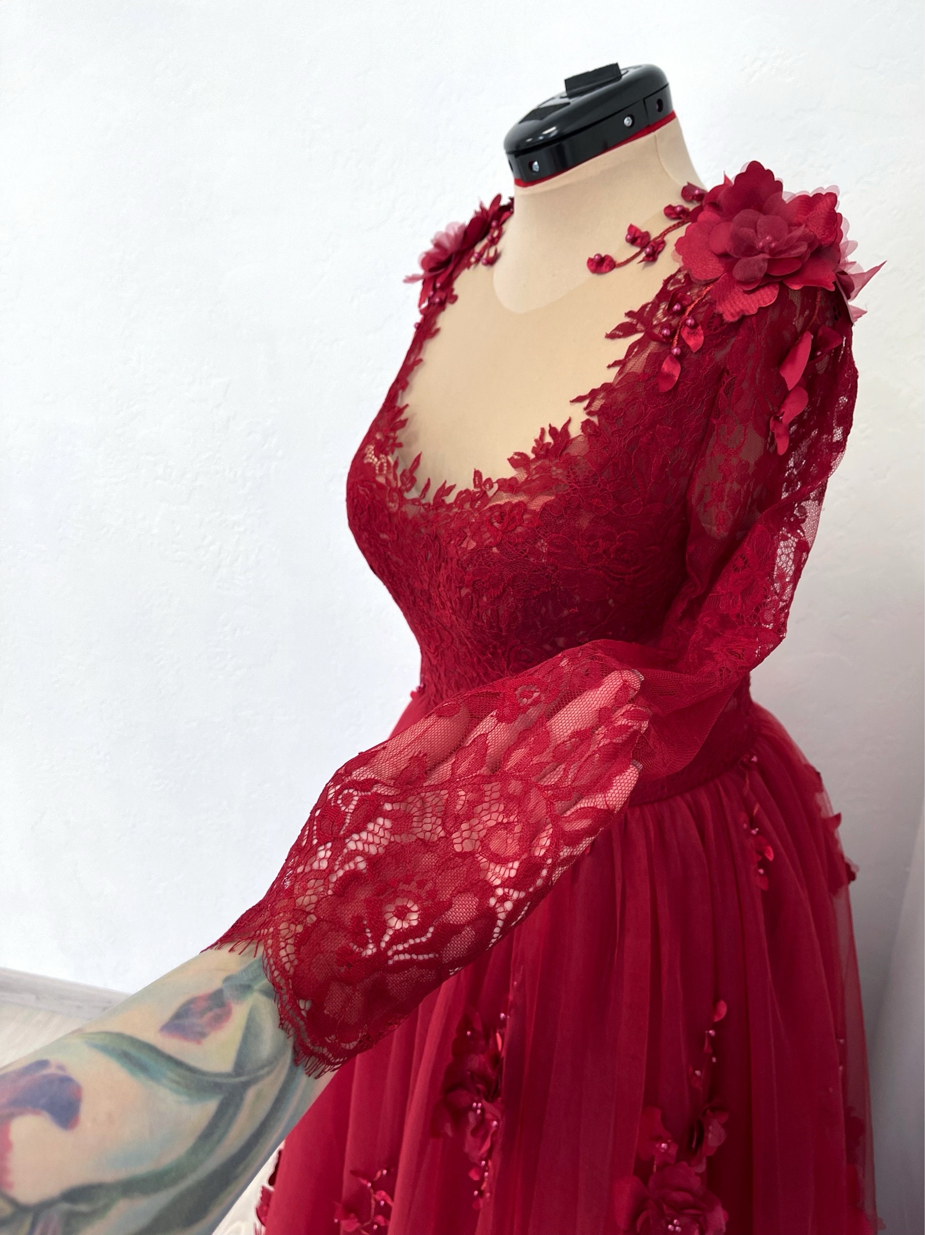 Red gothic 3D floral lace gown with a train alternative fantasy blood red wedding dress
