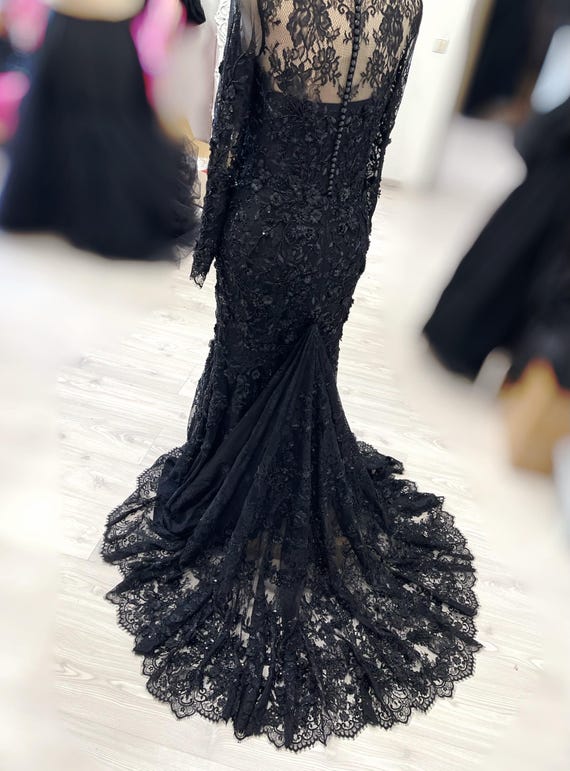 Black Gothic Beaded Corset Lace Mermaid Wedding Dress With a Long Train,  Alternative Floral Corset Lace Gown - Etsy
