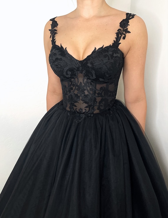Black Gothic Sheer Corset Lace Tulle Wedding Dress With Straps and Scalloped Lace Trim, Alternative Bride Tulle Train Dress - Etsy Black Gothic Sheer Corset Lace Tulle Wedding Dress With Straps and Scalloped Lace Trim, Alternative Bride Tulle Train Dress - Etsy