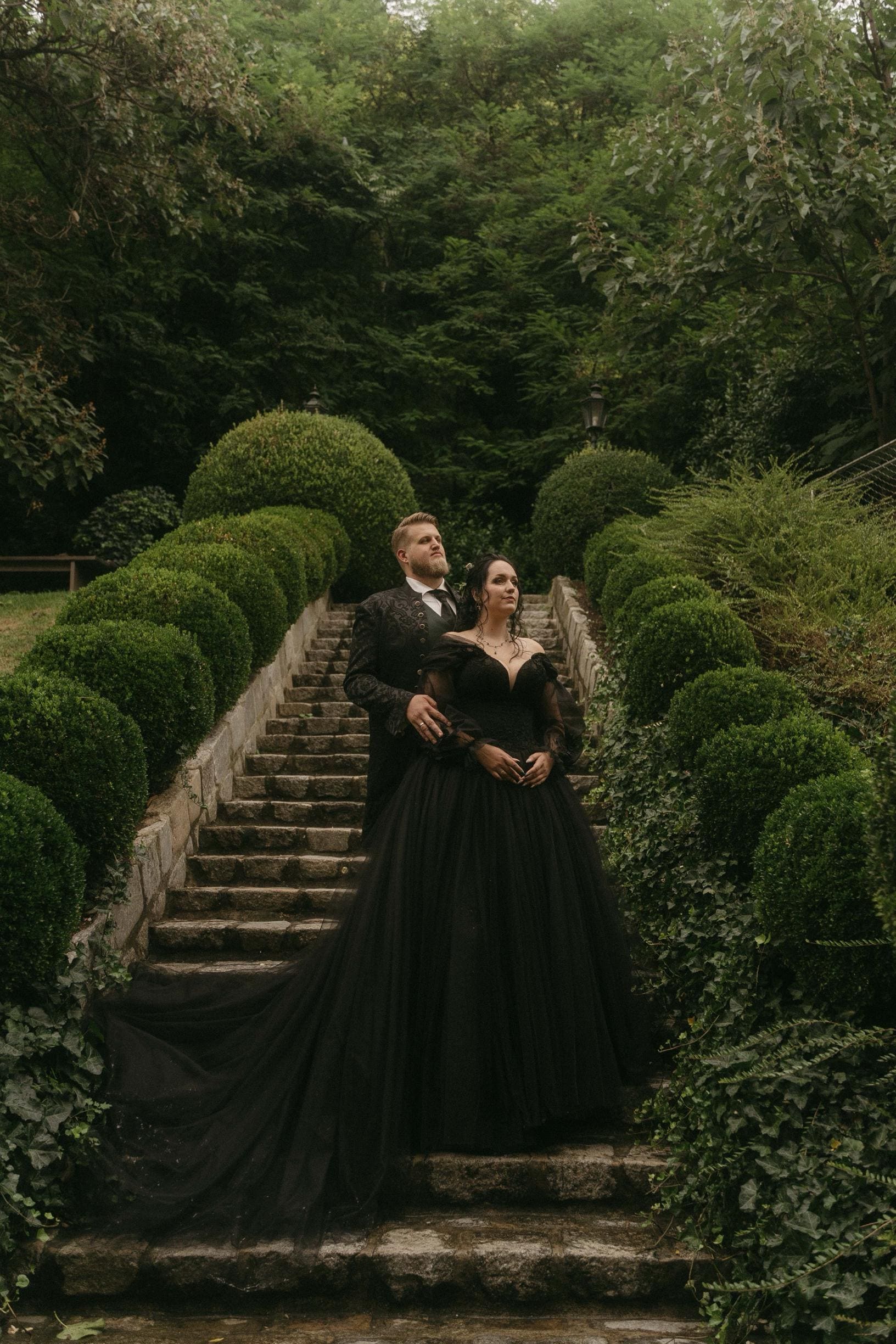 Black Vintage Style Gothic Floral Wedding Dress, 3D Flower Tulle