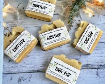 Ręcznie robione bezzapachowe mydło dla dzieci: organiczne masło shea i masło kakaowe