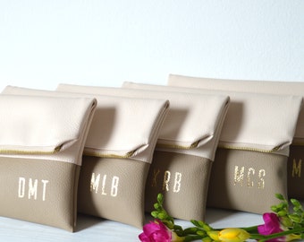 Set of 5 Monogrammed Clutches / Bridesmaids Gift / Gold Initials Imprinted Clutch Purses