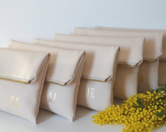 Set of 6 Personalized Foldover Clutches in Cream Color / Bridesmaid Gift / Wedding Gift