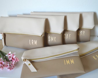 Set of 6 Personalized Clutches in Cream and Beige / Bridesmaids Gift / Initials Clutch Purses / Wedding Purse