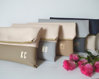 Set of 5 Monogrammed Clutches / Bridesmaids Gift / Gold Initials Imprinted Clutch Purses