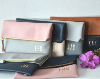 Set of 6 Personalized Foldover Clutches / Bridesmaids Gift / Monogrammed Bridal Clutch Purses