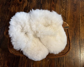 Alpaca slippers