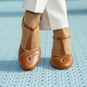 Vintage Style Womens Shoes, Brown Swing Dancing Shoes, Vintage Inspired Brown Woman Shoes, Swing Dancing Shoes, 50s 60s 70s Dance Shoes image 1