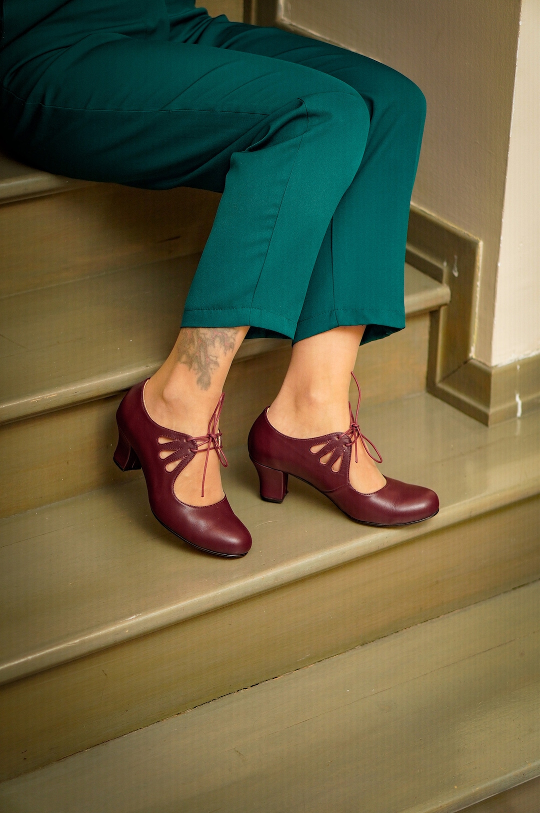 Scarpe da donna ispirate al vintage, in vera pelle, fatte a mano