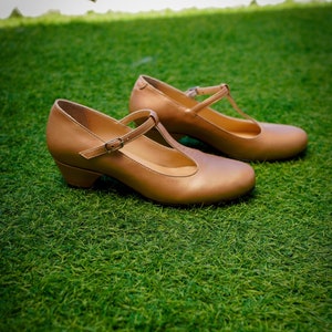 Vintage Inspired Womens Shoes, Genuine Leather Shoes, Mary Jane Shoes, Retro Women Shoes, Caramel Shoes, Swing Dancing Shoes, 70s Shoes