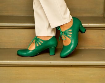 Vintage Style Women’s Shoes, Green Swing Dancing Shoes, Vintage Inspired Green Women’s Shoes, Swing Dancing Shoes, 50s 60s 70s Dance Shoes