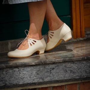 Vintage Inspired Beige Shoes, Genuine Leather, Handmade Wedding Shoes, Retro Women Shoes, Off White Shoes, Swing Dancing Shoes, 70s Shoes