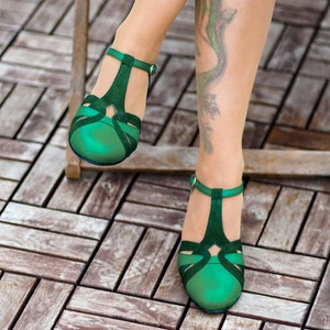 Vintage Inspired, Genuine Leather, Retro Women Shoes, Green Shoes, Mod 60s Shoes, Swing Dancing Shoes