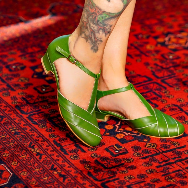 Vegan Green Shoes, Vintage Inspired, Retro Women Heeled Shoes, Swing Dancing Shoes, 50s 60s 70s Dance Shoes