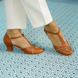 Vintage Style Womens Shoes, Brown Swing Dancing Shoes, Vintage Inspired Brown Woman Shoes, Swing Dancing Shoes, 50s 60s 70s Dance Shoes image 2