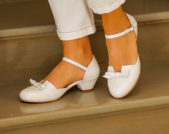 Vintage inspirierte, echtes Leder, handgefertigte Hochzeitsschuhe, Retro-Damenschuhe, weiße Schuhe, Swing-Tanzschuhe, Tanzschuhe, 70er-Jahre-Schuhe