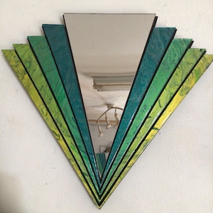 Handgemaakte decoratieve spiegel in art-decostijl, groot formaat: 38 cm x 34 cm.