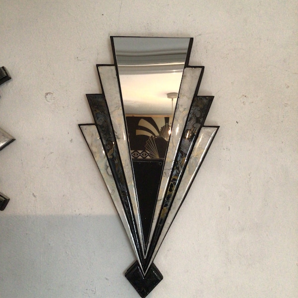 Lustro w stylowym stylu Art Deco