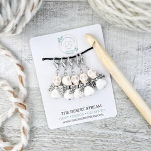 Skull Angel Stitch Marker Set, Knitting Notions Tin, Snag Free Stitch Markers, Progress Keepers, Crochet tools, Knitting tools, gift for mom Bild 2