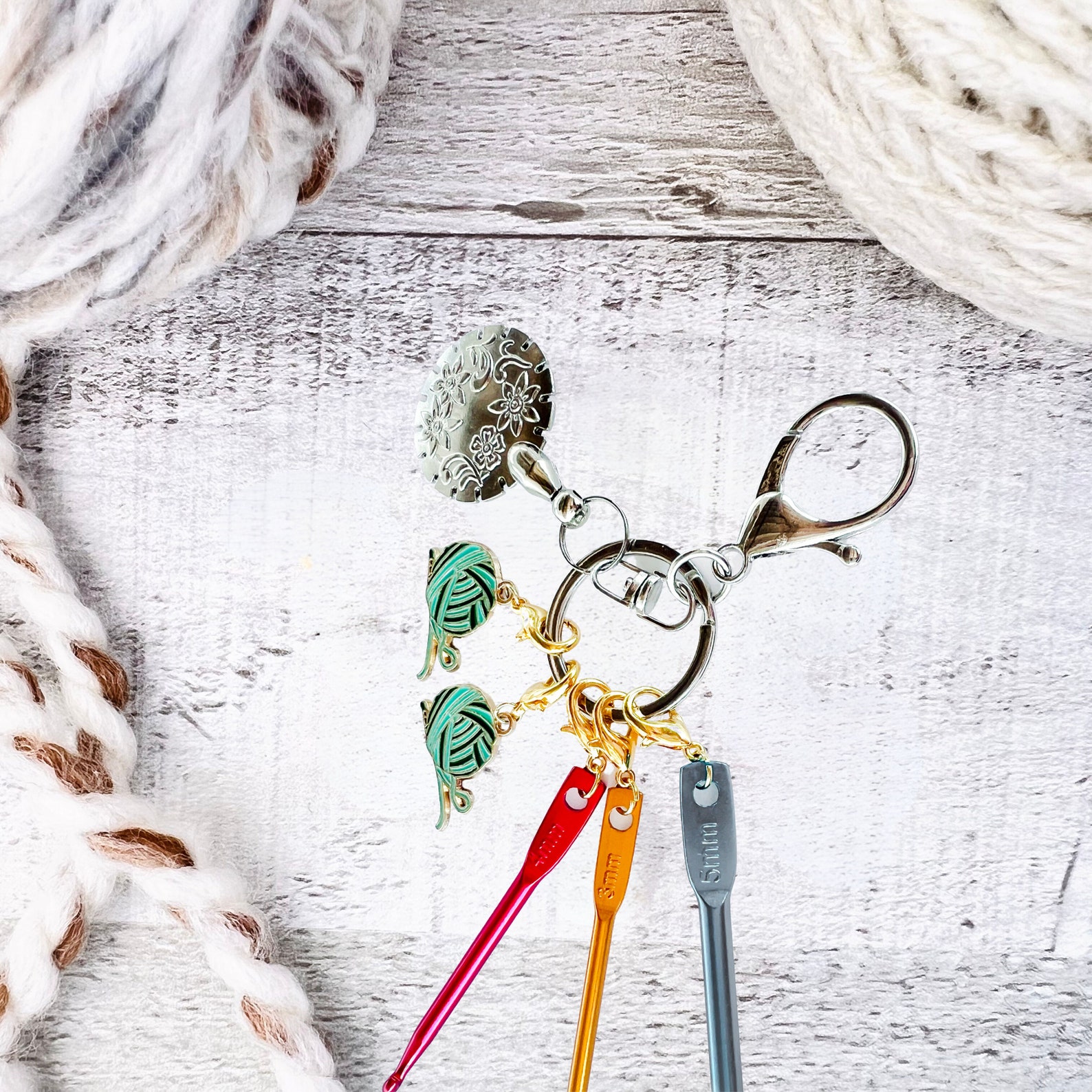 Thread Name Keychain Crochet Travel Keychain With Mini Crochet Hooks, Stitch Markers, and ...