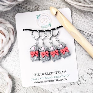 Sleeping Sheep Stitch Markers Set, Knitting Notions Tin, Snag Free Stitch Markers, Progress Keepers, Crochet tools, Knitting tools