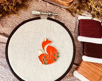 Fox Needle Minder Needle Threader Magnetic for Cross Stitch, Embroidery Darning Sewing needle keeper.