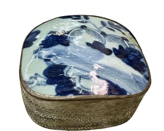 Vintage blue & white and silverplate lidded box | detailed silver | Chinoiserie