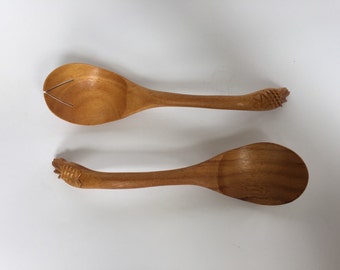 Vintage wooden salad servers with pineapple handles | tableware for entertaining| beach decor | housewarming or hostess gift