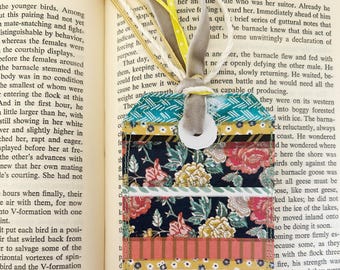 Handmade bookmark for book lovers, special gift idea for a friend, paper bookmark sewn with an assortment of trims