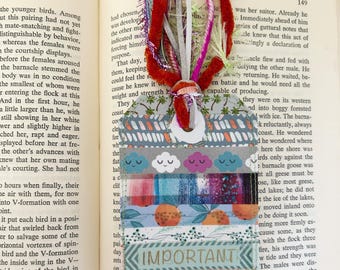 Handmade bookmark for book lovers, special gift idea for a friend, paper bookmark sewn with an assortment of trims