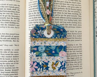 Handmade bookmark for book lovers, special gift idea for a friend, paper bookmark sewn with an assortment of trims