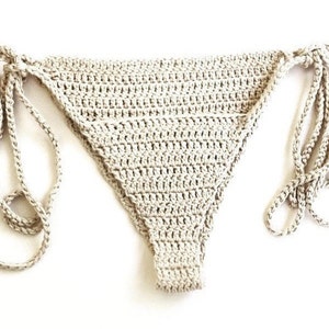 Gehäkelte brasilianische Bikinihöschen