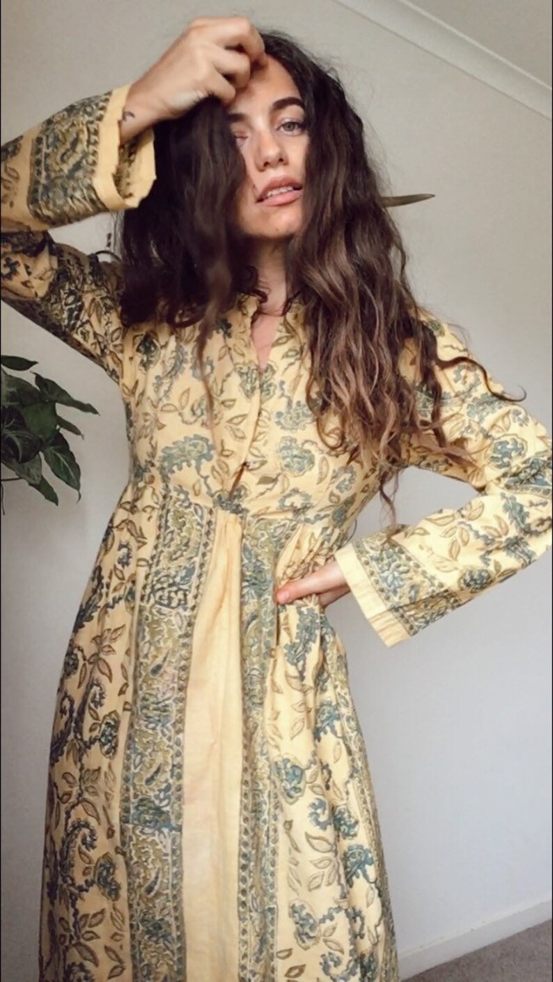 Vintage 60s INDIAN COTTON MAXI Bohemian Gypsy Hostess Kaftan Style Long Dress Traditional Blockprint Bell Sleeve Dress Size S-M