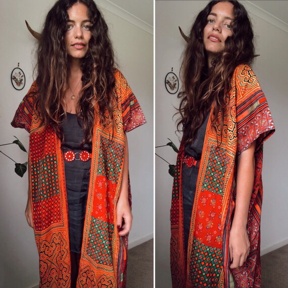 Vintage 70s // HANDWOVEN HMONG KIMONO Sleeveless E