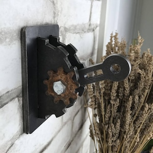 Light Switch Cover with Rusty Gear / Steampunk Lighting / Urban Industrial Lighting / Toggle Light Switch / Gear Wall Plate / Game Room