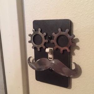 Cubierta para interruptor de luz estilo steampunk / Cara steampunk / Cara con bigote / Ojos de engranajes steampunk / Regalo steampunk / Placa de pared para interruptor de palanca simple imagen 3
