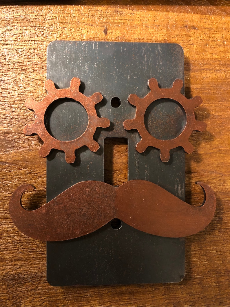 Cubierta para interruptor de luz estilo steampunk / Cara steampunk / Cara con bigote / Ojos de engranajes steampunk / Regalo steampunk / Placa de pared para interruptor de palanca simple Bronze Eyes/Mustache