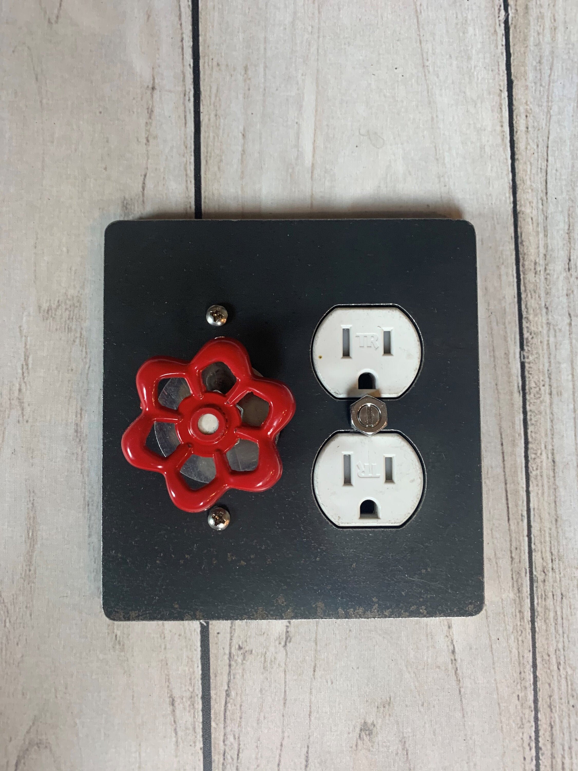 Industrial Lighting / Dimmer and Outlet / Dimmer Outlet Light Switch