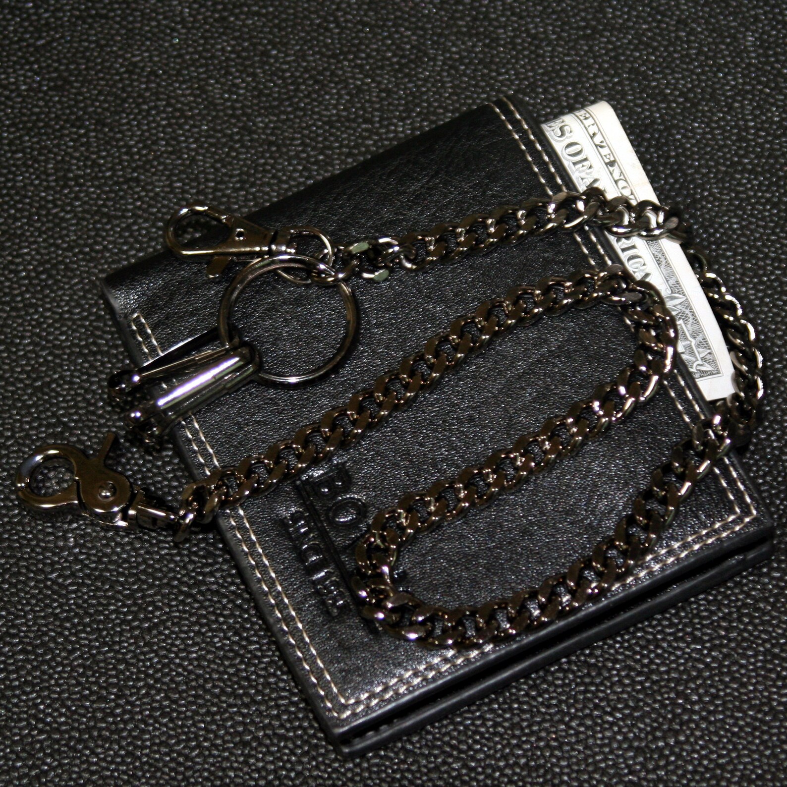 thumbnail interactive-video image 1 of DoubleK Basic Biker Trucker Keychain Wallet Chain - 19 Inch (Black) CS152 1 of 4