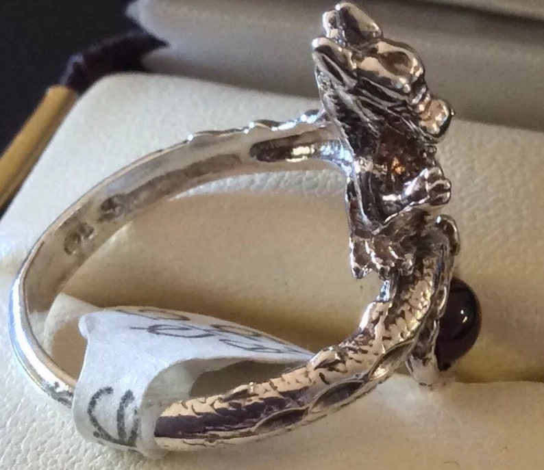 Stunning Dragon Statement Ring In solid 925 Sterling Silver With Natural Onyx