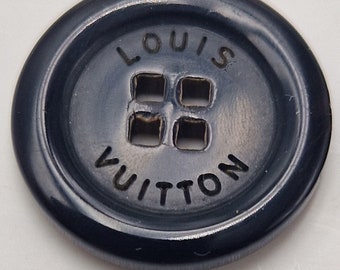 8 authentic vintage Louis Vuitton 18 mm mother-of-pearl buttons sold individually