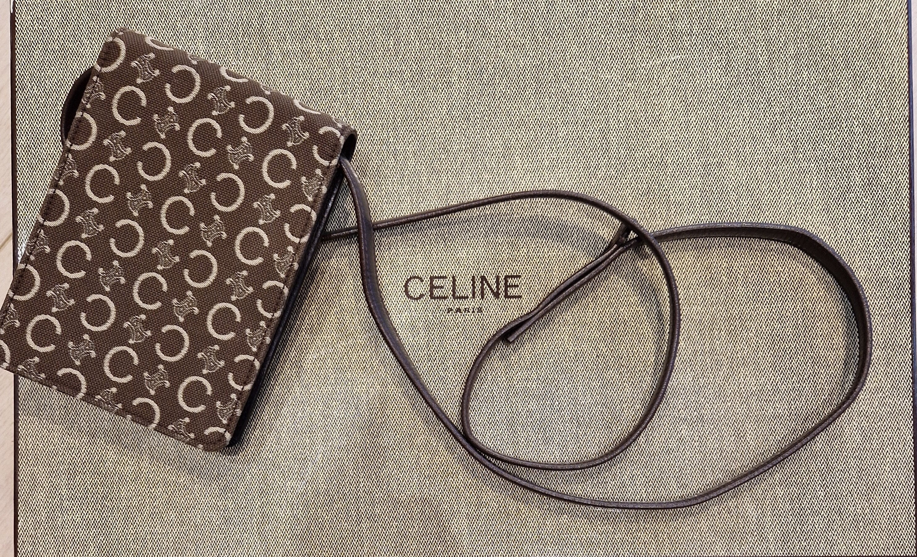 Celine Leather Printed Compact Wallet - Neutrals Wallets, Accessories -  CEL268101