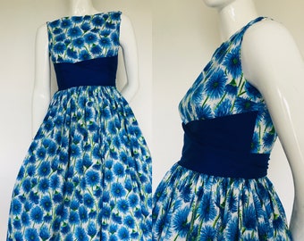 Wonderful cotton 1950s dress Uk size 8