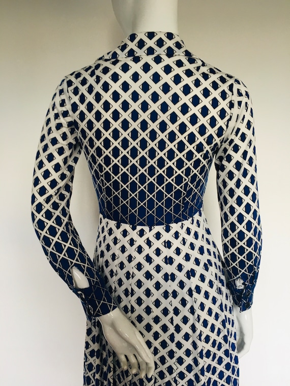 1960S 1970s geometrical print day dress Uk size 8 - image 9
